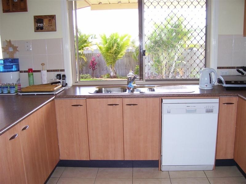 20 Parsons Blvde, Deception Bay QLD 4508