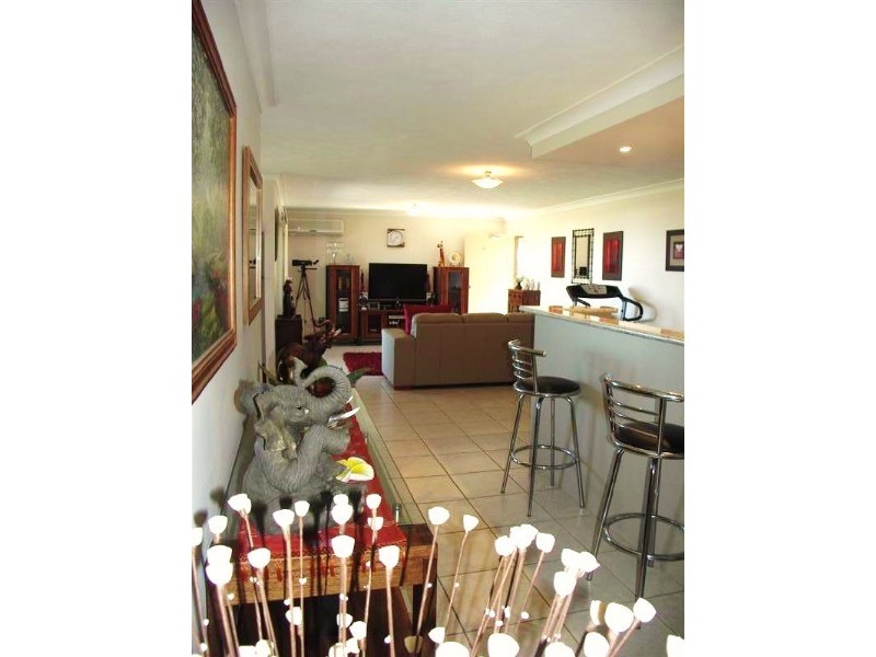 11/2 Irene Street, Redcliffe QLD 4020