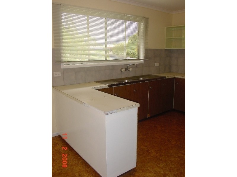 28 Rock Street, Scarborough QLD 4020