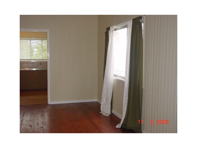 26 Rock Street, Scarborough QLD 4020