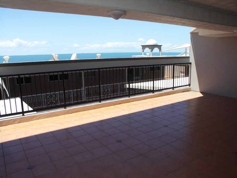 17/94 Prince Edward Parade, Redcliffe QLD 4020