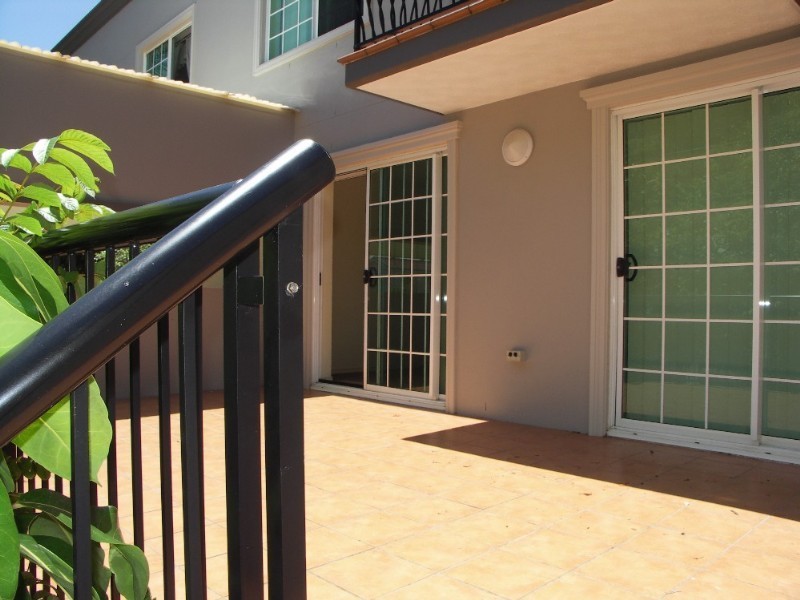 17/94 Prince Edward Parade, Redcliffe QLD 4020