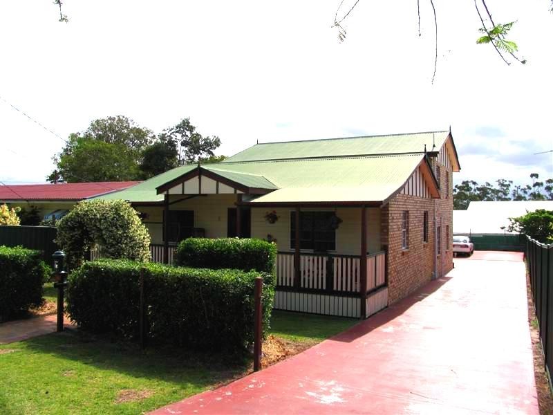 8 Ashmole Road, Redcliffe QLD 4020