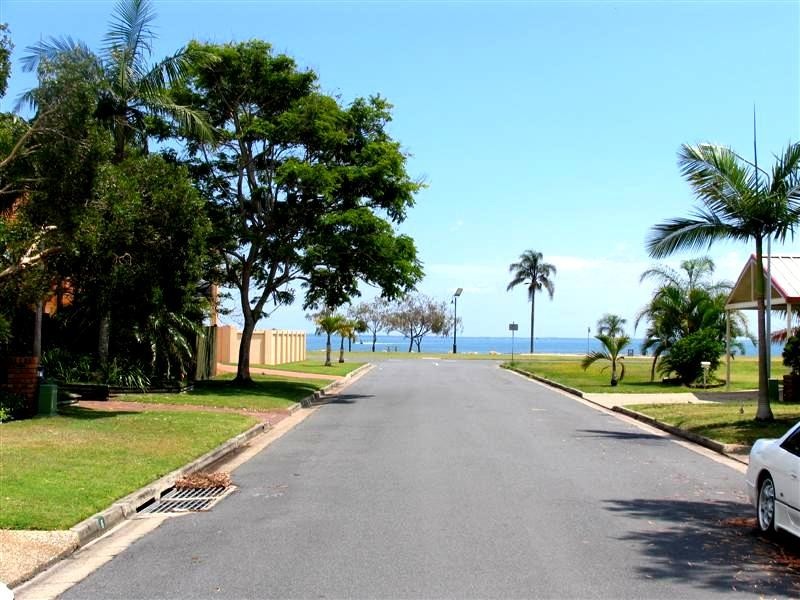 10 Dame Patti Drive, Scarborough QLD 4020