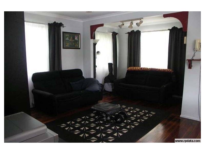 27 Sportsground Street, Redcliffe QLD 4020