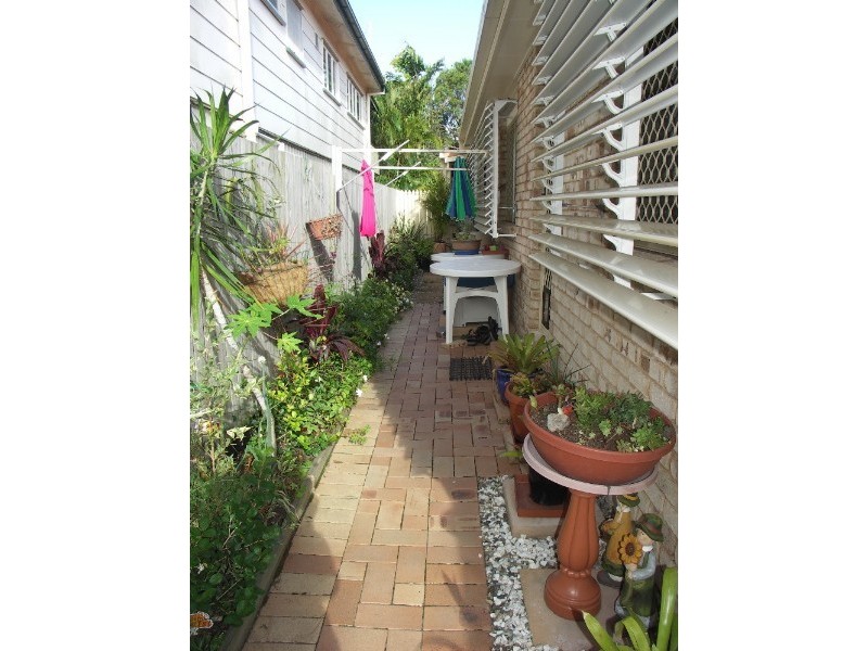 1/30 Blakeney Street, Woody Point QLD 4019