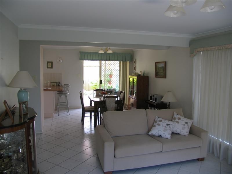 4/86 Georgina Street, Woody Point QLD 4019