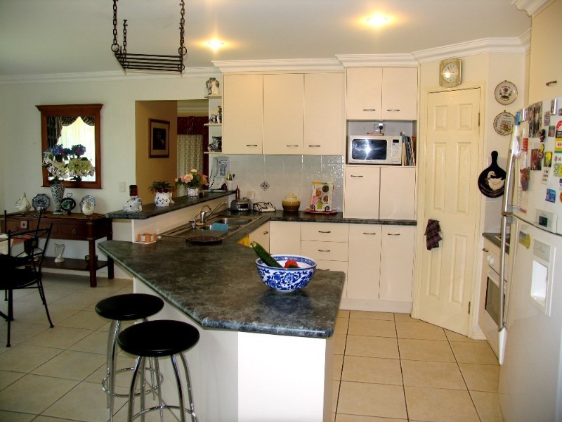 13 Dobell Street, Rothwell QLD 4022