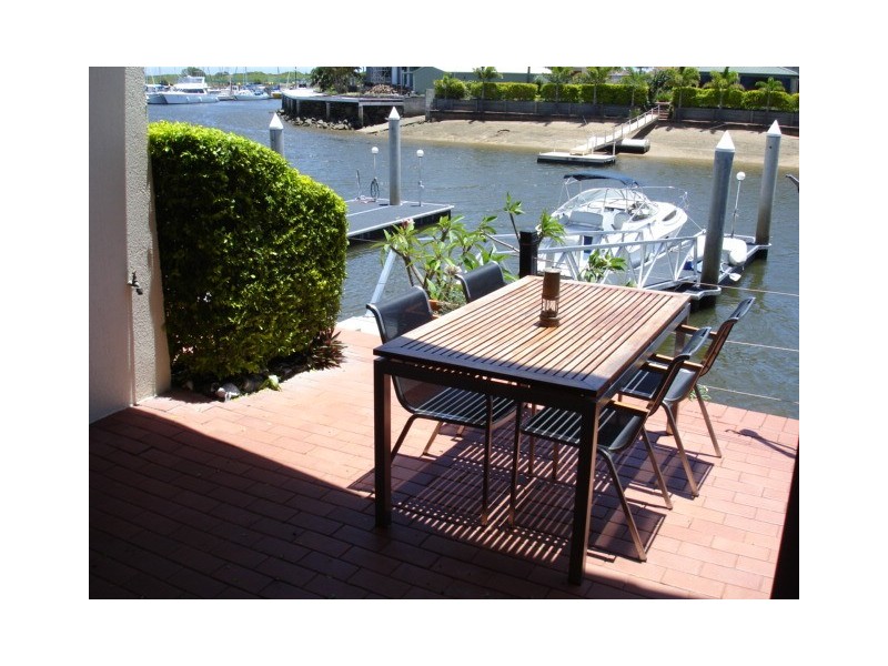 4/156 Griffith Road, Scarborough QLD 4020