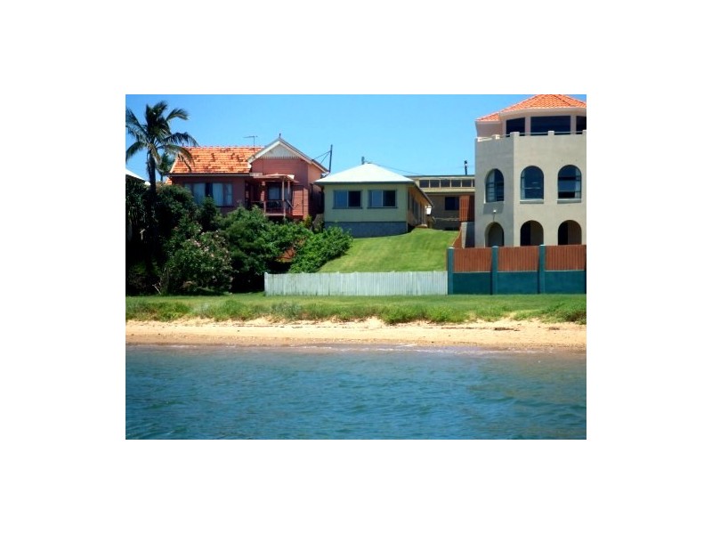 7 Queens Beach Lane, Scarborough QLD 4020