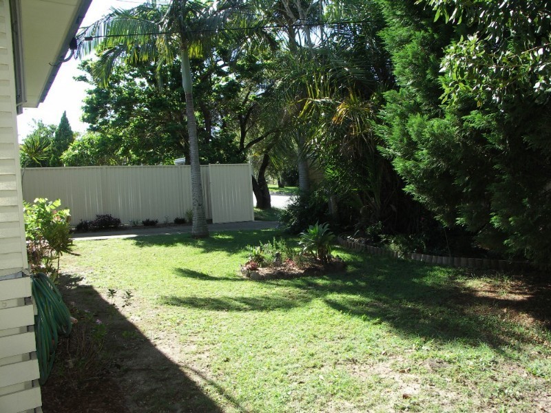 21 Pownall Crescent, Margate QLD 4019