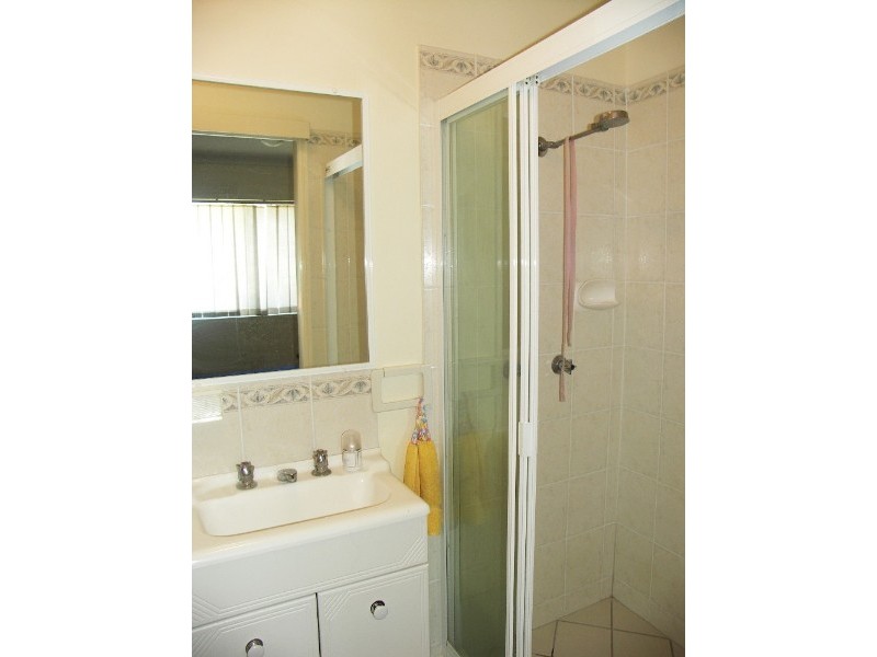 8/10 Caroline Street, Woody Point QLD 4019