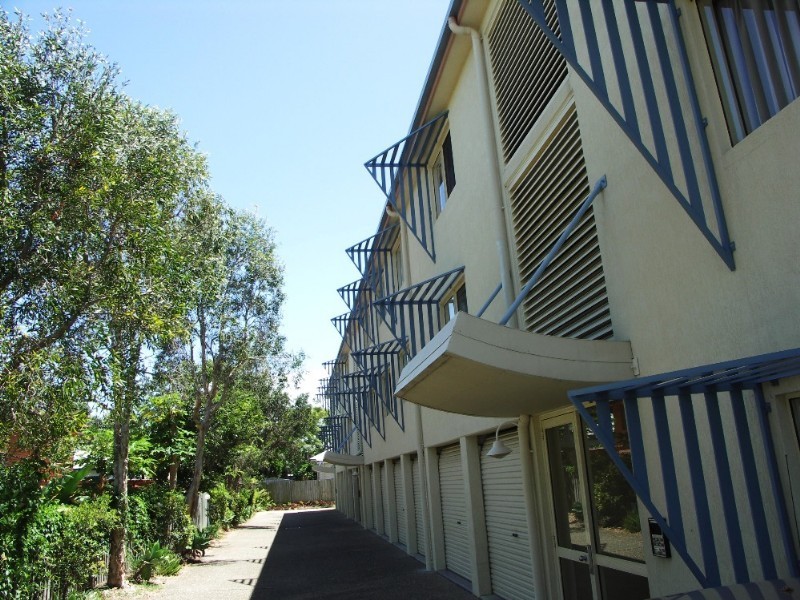 8/10 Caroline Street, Woody Point QLD 4019