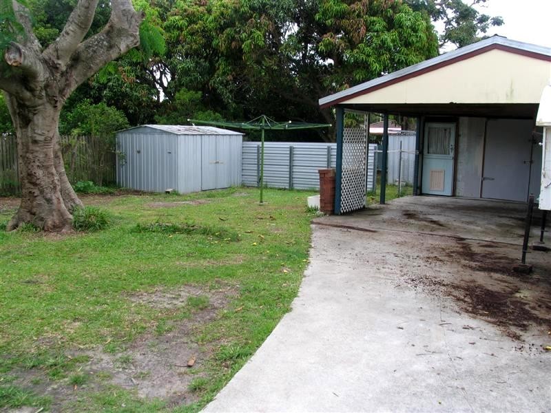 12 Beach Street, Kippa-ring QLD 4021