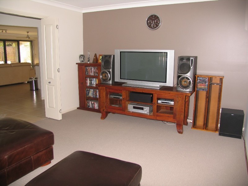 4 Azure Place, Narangba QLD 4504