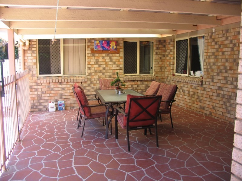 2 Greene Street, Rothwell QLD 4022