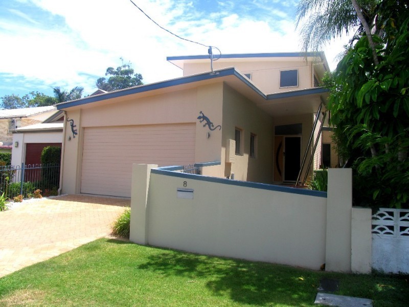 8 Brennan Road, Scarborough QLD 4020
