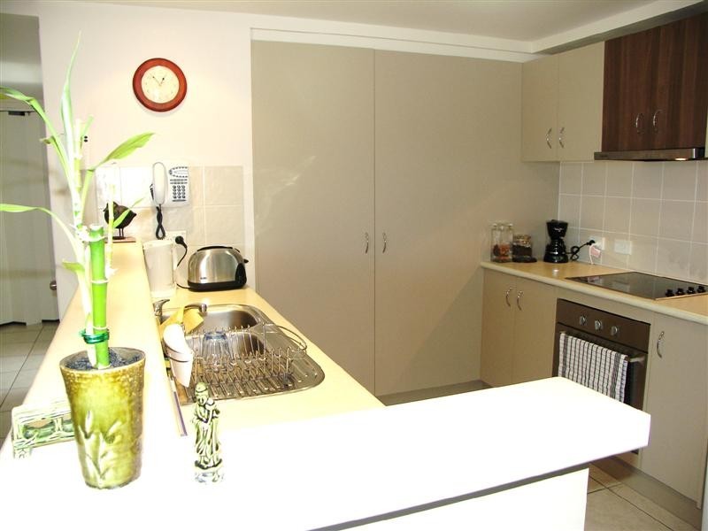 10/2 Irene Street, Redcliffe QLD 4020