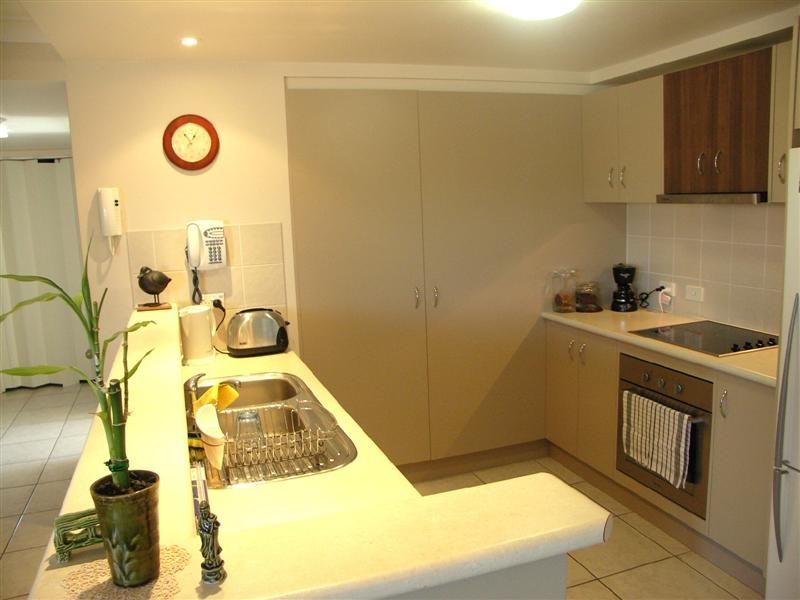 10/2 Irene Street, Redcliffe QLD 4020