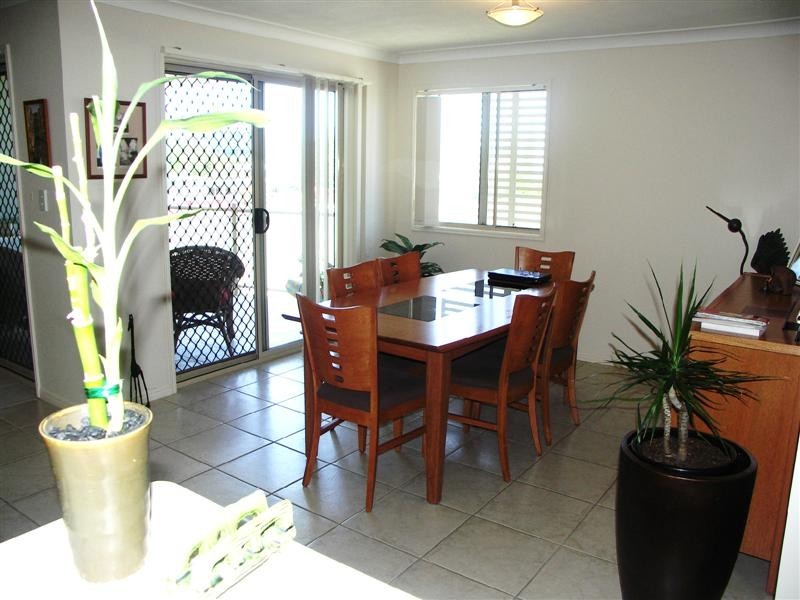 10/2 Irene Street, Redcliffe QLD 4020