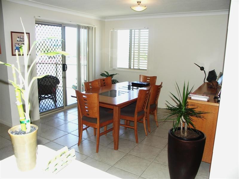 10/2 Irene Street, Redcliffe QLD 4020