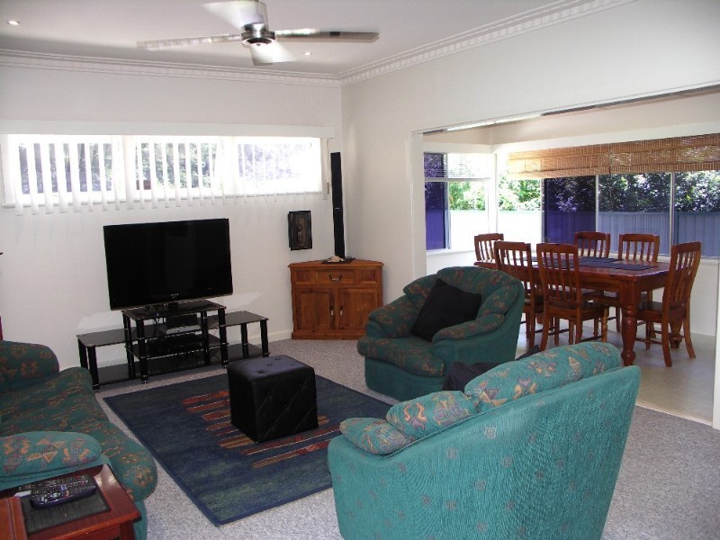 20 Central Avenue, Scarborough QLD 4020