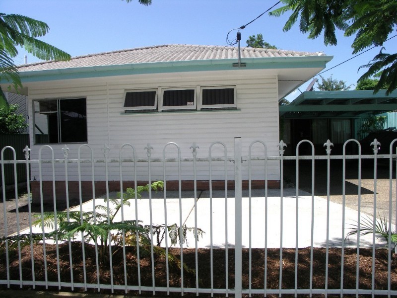 20 Central Avenue, Scarborough QLD 4020