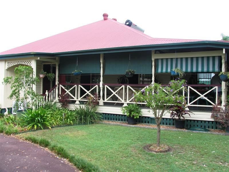 6 Elizabeth Street, Beachmere QLD 4510