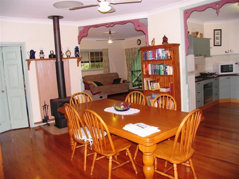 6 Elizabeth Street, Beachmere QLD 4510