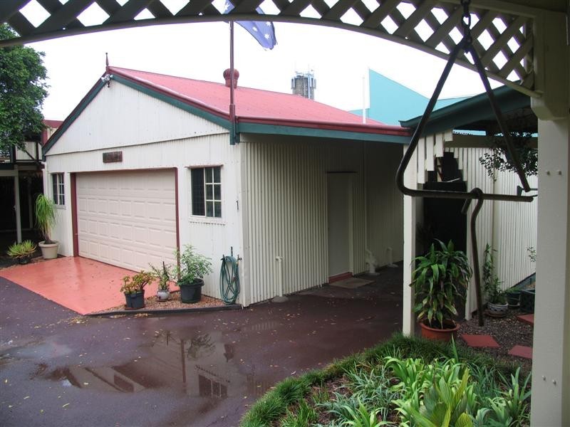 6 Elizabeth Street, Beachmere QLD 4510