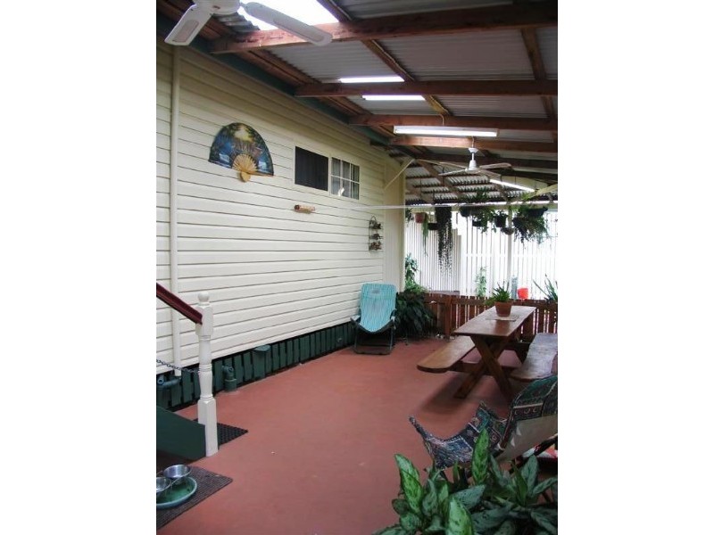 6 Elizabeth Street, Beachmere QLD 4510