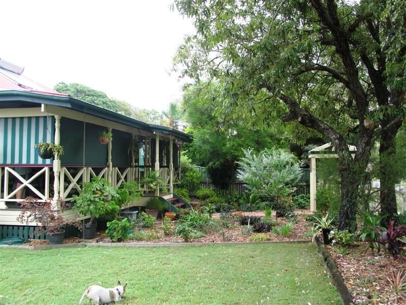 6 Elizabeth Street, Beachmere QLD 4510