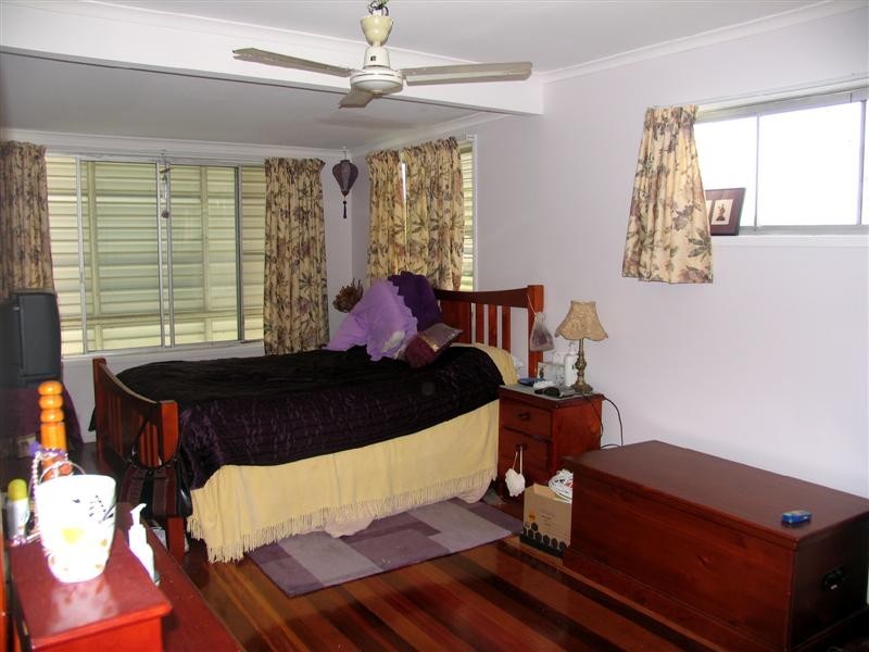 17 Ettie Street, Redcliffe QLD 4020