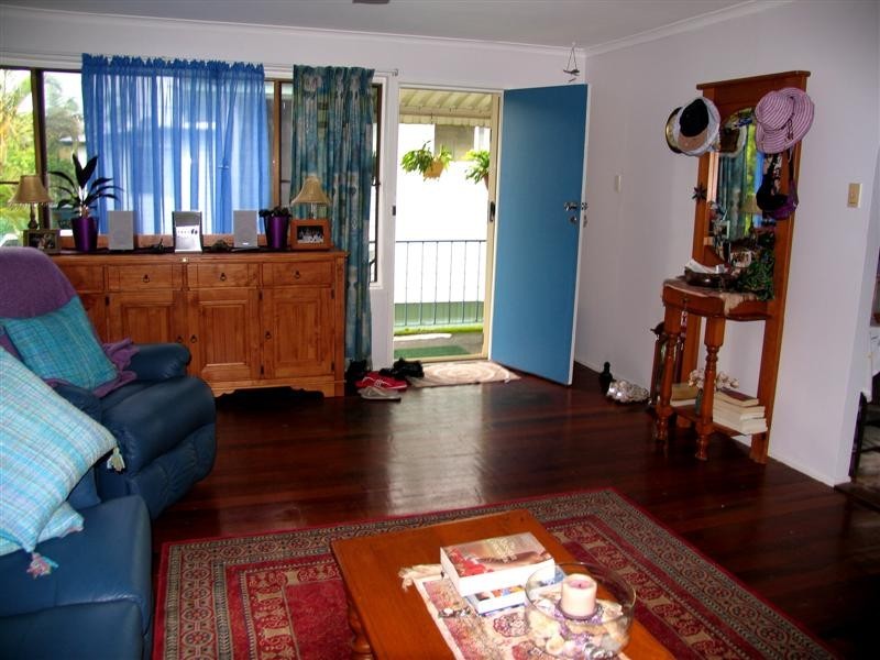 17 Ettie Street, Redcliffe QLD 4020