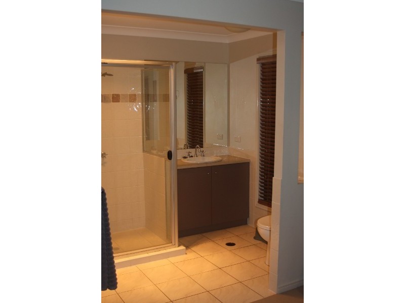 4 Sommerset Court, Narangba QLD 4504