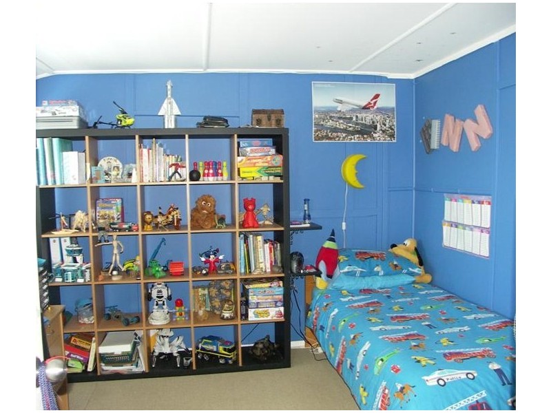 3 Griffith Road, Scarborough QLD 4020