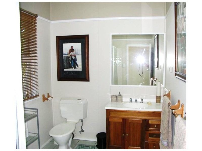 3 Griffith Road, Scarborough QLD 4020