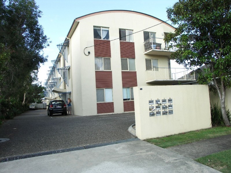 1/10 Caroline Street, Woody Point QLD 4019