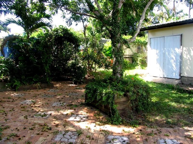 51 Griffith Road, Scarborough QLD 4020