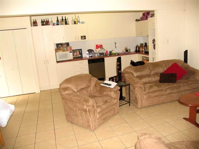 1/24 Silvyn Street, Redcliffe QLD 4020