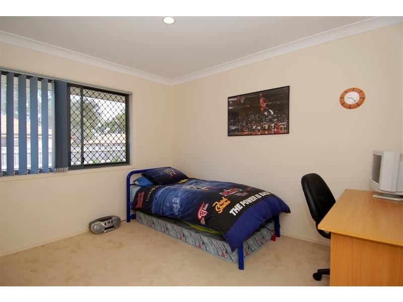 28 Mowbray Court, Kallangur QLD 4503