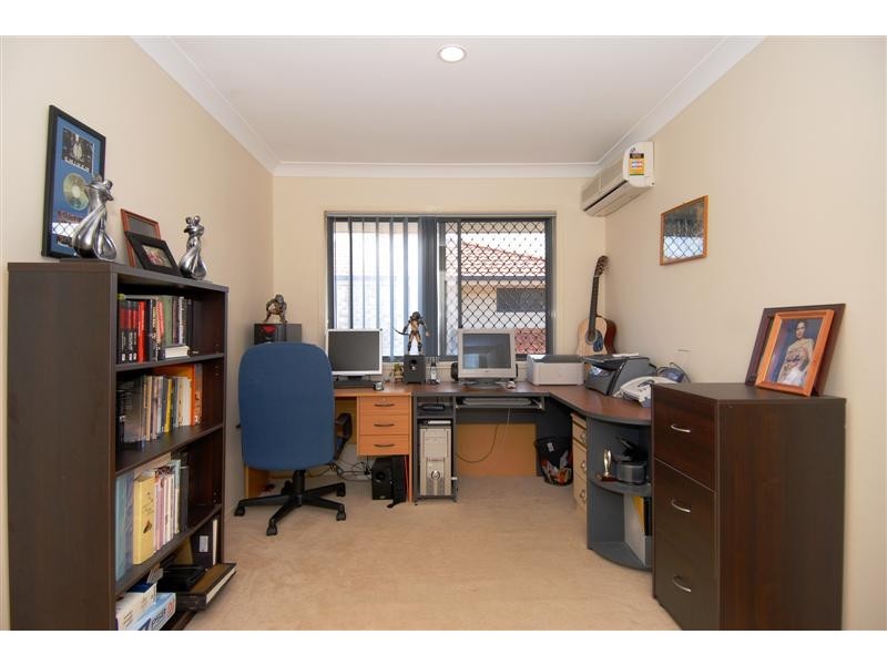 28 Mowbray Court, Kallangur QLD 4503