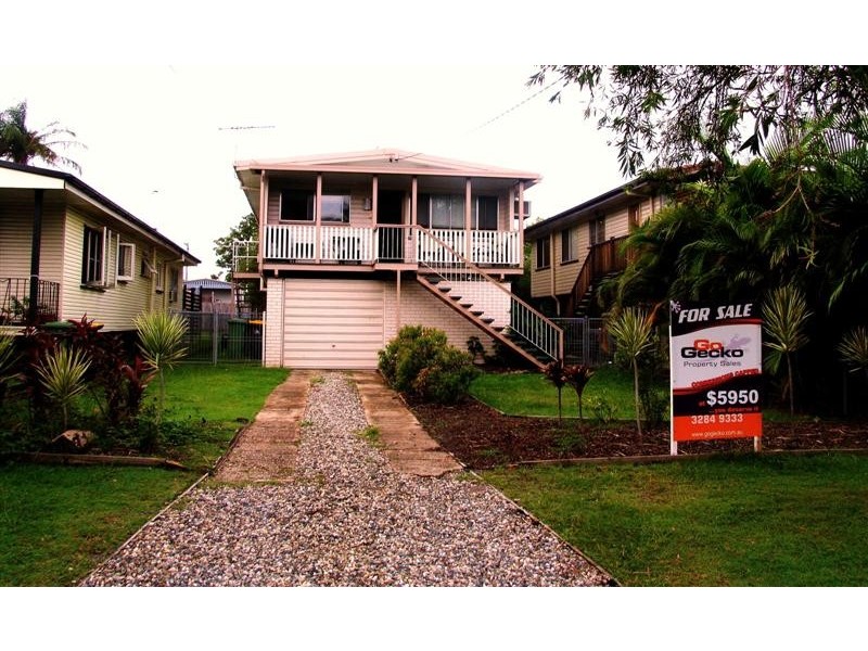 4 Ettie Street, Redcliffe QLD 4020