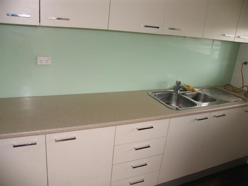 4 Ettie Street, Redcliffe QLD 4020