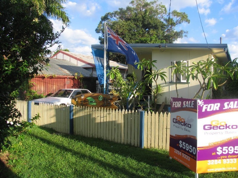 35 Westbrook Street, Woody Point QLD 4019