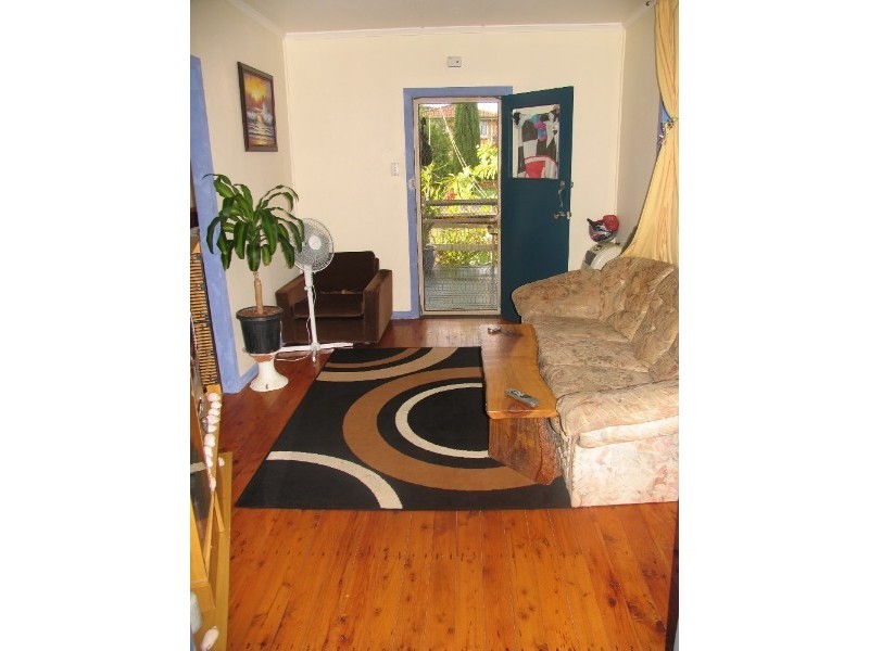 35 Westbrook Street, Woody Point QLD 4019