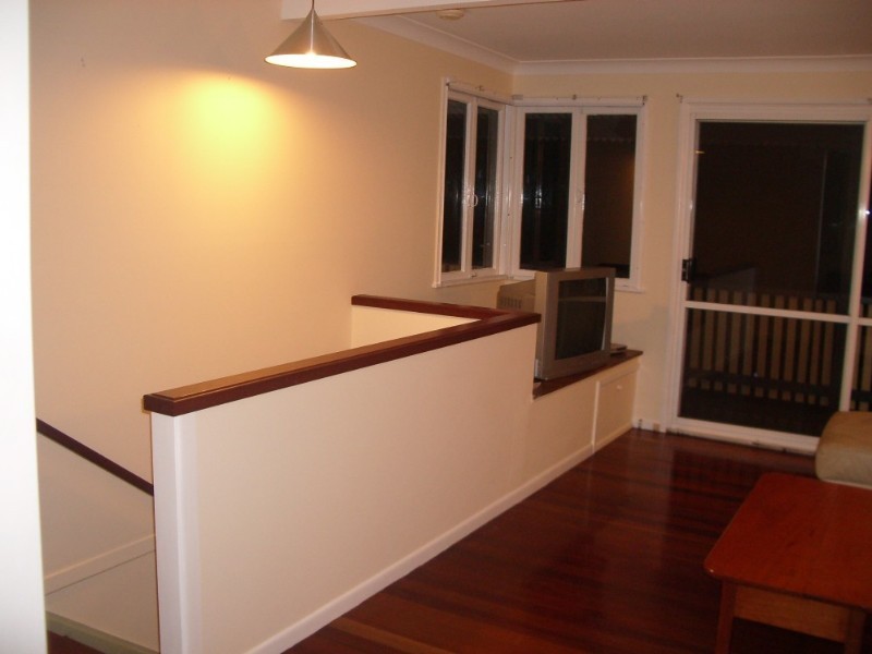 16 Central Avenue, Scarborough QLD 4020