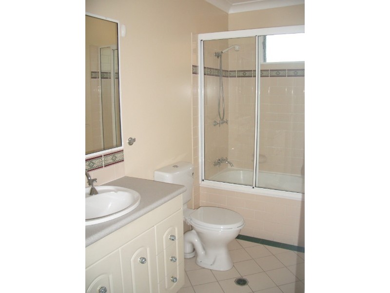 16 Central Avenue, Scarborough QLD 4020