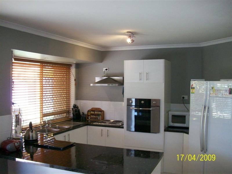 27 Kate Avenue, Deception Bay QLD 4508