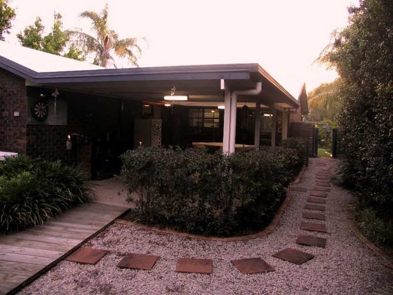 50 Grace Street, Scarborough QLD 4020